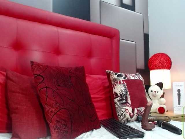 Zrzuty ekranu transmisji konyCaramel