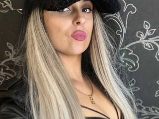 Erotyczny czat wideo KrisKoskina