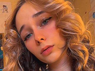 Erotyczny czat wideo Kriss-add