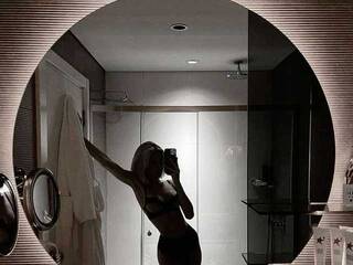 Erotyczny czat wideo Kriss-love