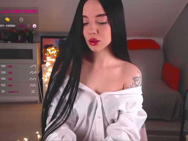 Zrzuty ekranu transmisji CUTIE_KRISSSY