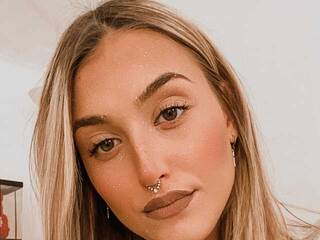 Erotyczny czat wideo KristallRush