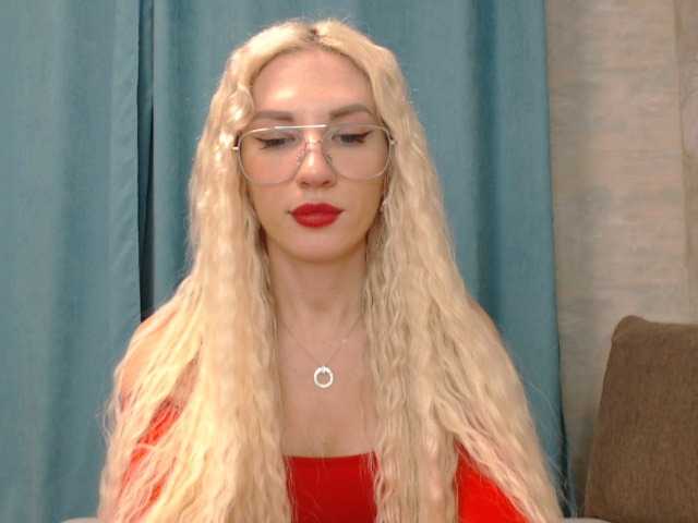 Zrzuty ekranu transmisji Kristy6433