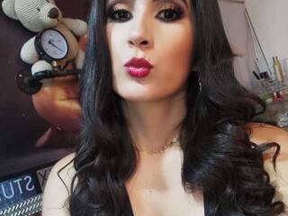 Erotyczny czat wideo KristyDarlin1