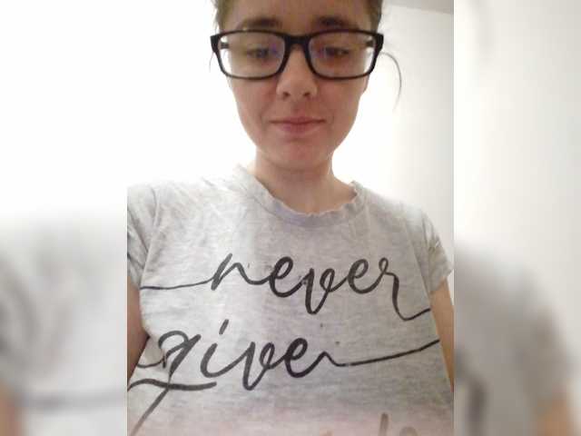 Zrzuty ekranu transmisji Kroshka-meow