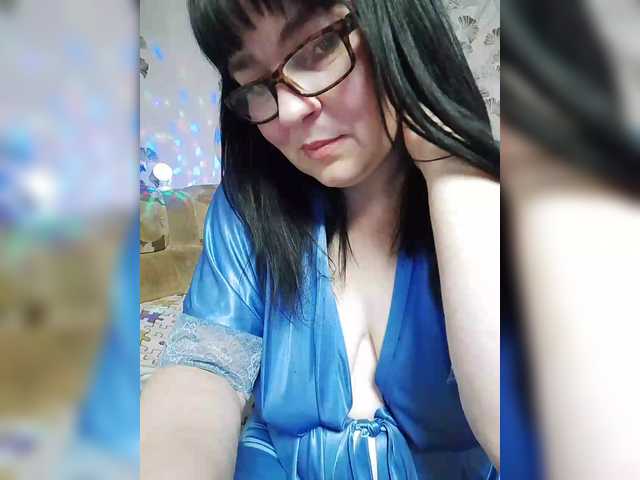 Zdjęcia KrystalNiks Hey guys!:) Goal- #Dance #hot #pvt #c2c #fetish #feet #roleplay Tip to add at friendlist and for requests!