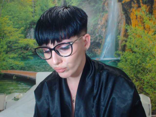 Zrzuty ekranu transmisji kylewhite05