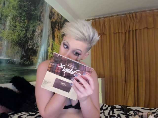 Zrzuty ekranu transmisji kylewhite05