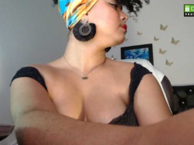 Zdjęcia LaCrespa GOALLL!!! SHOW FUCK PUSSY WET LATINGIRL @499 #sexy #ebony #bigdick #bigass #new #bigtitis #squirt #cum #hairypussy #curly #exotic 2000 750 1250 1250