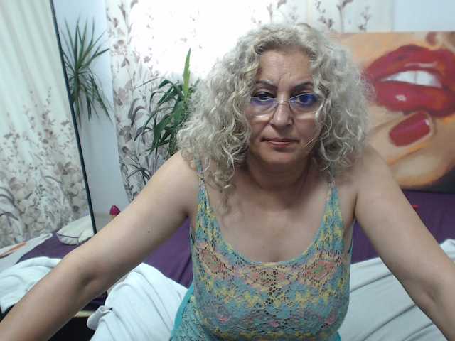 Zdjęcia ladydy4u I am waiting for the hard dick to have fun,,,30 tit 50 ass 500 naked 1000 squrt , 80 blow , 40 c2c