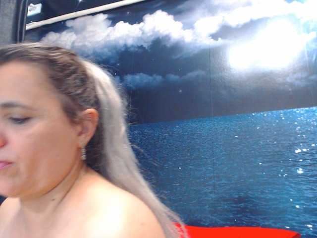 Zrzuty ekranu transmisji ladysquirt11