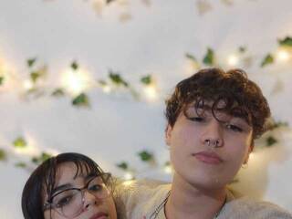 Erotyczny czat wideo LalyandMike