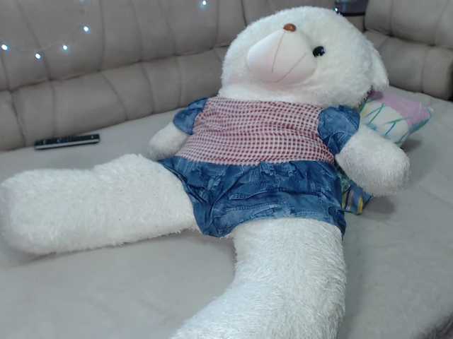 Zrzuty ekranu transmisji LanaBananaX