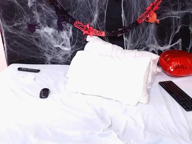 Zrzuty ekranu transmisji LanaKeys