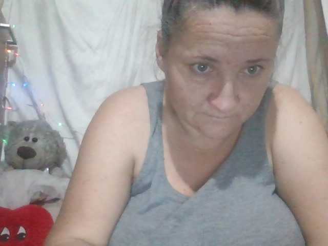 Zdjęcia LaraXXX33 Hello Today my bigg boobs are just 10 tok if u want see more I have menu try it!!