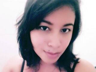 Erotyczny czat wideo LauraHawkes