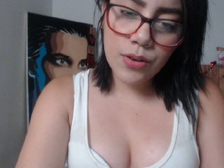 Zdjęcia LaurenJohnsom Night of lingerie red, u like my new look? STRIP AT GOAL, You can make me happy and moan with the vibes inside my pussy #latina #ass #bigass #cum #squirt #anal #lovense