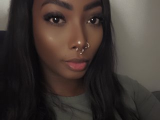 Erotyczny czat wideo LaylaAriana