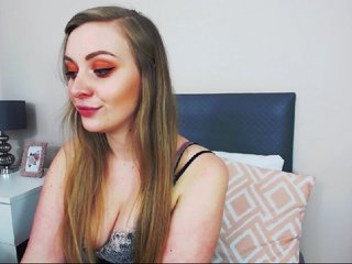 Zrzuty ekranu transmisji LeahGoldHair