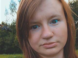 Erotyczny czat wideo Leenakene