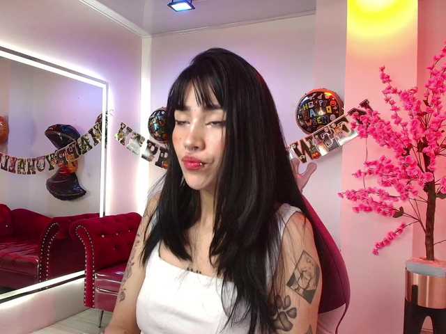 Zrzuty ekranu transmisji leia-queens