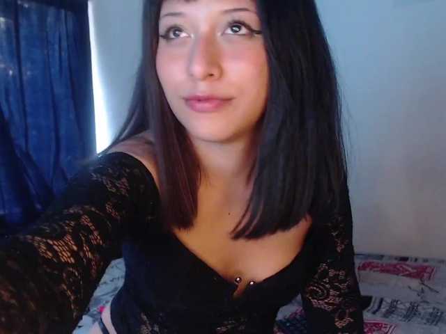 Zdjęcia Leidy-Moon Welcome to my room, let's play our intimate fantasies ♥| Goal: A Kiss your cock with a lot of saliva [none] 150 ♥ Enjoy it ♥ | REMAINING TO DEEPTHROAT : [none] 150 tokens