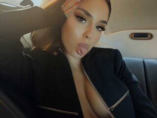 Erotyczny czat wideo Leila34