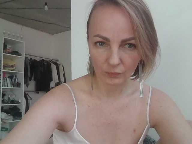 Zdjęcia LeraVegaSS Hello, kittens) I am Lera. Here we only communicate, flirt, enjoy each other's company. All sex fantasies are in full private or in a group. Before private, write in private messages)