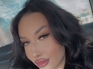 Erotyczny czat wideo LeriKissme