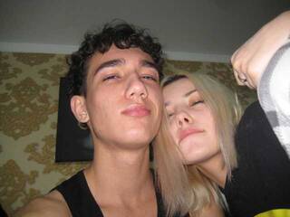 Erotyczny czat wideo Leshaaaas