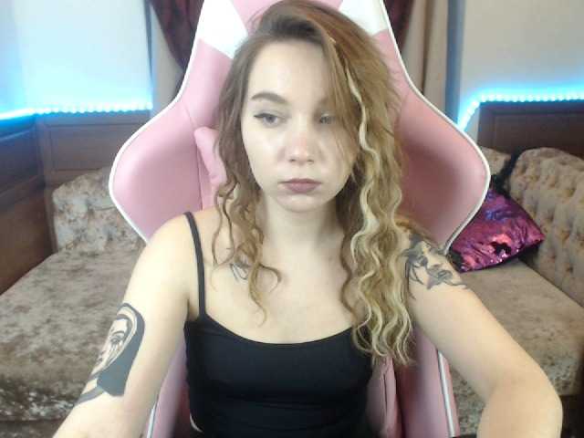 Zrzuty ekranu transmisji LessiFox