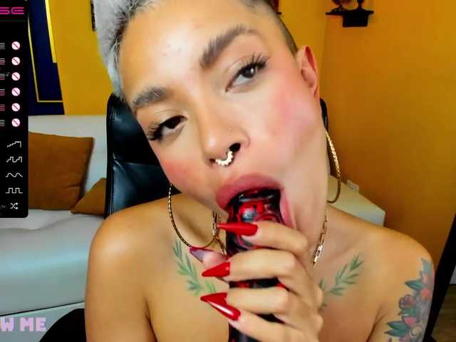 Zdjęcia leticiabonett wanna see me fucking my asshole? anal show at goal ♥ #anal #pussy #latina #squirt #tattoos #lovense #spanks #dildo #deepthroat #blowjob