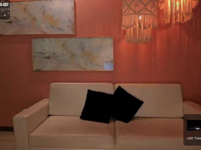 Zrzuty ekranu transmisji LeylaClinton