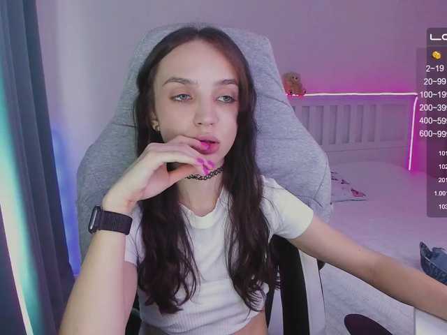 Zdjęcia Lilith-Cain Menu works only for tokens into a common chat ☺✔For a new gaming laptop to stream and play with you @sofar @remain ✨Press LOVE honney ❤