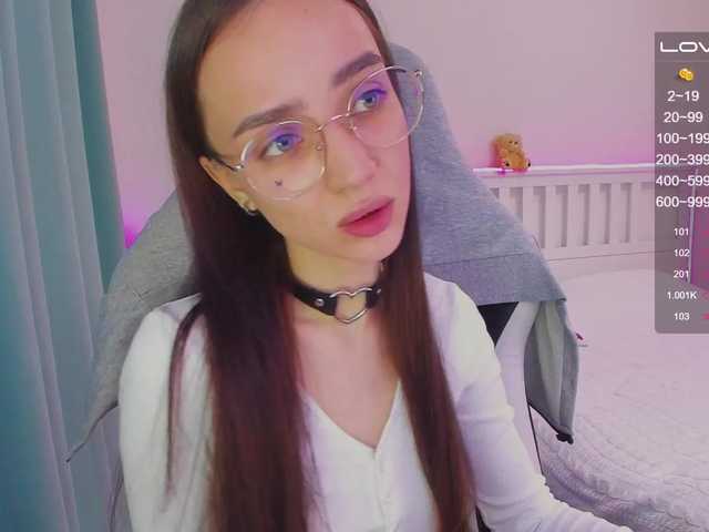 Zdjęcia Lilith-Cain Menu works only for tokens into a common chat ☺✔For a new gaming laptop to stream and play with you @sofar @remain ✨Press LOVE honney ❤