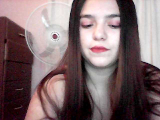 Zdjęcia Lilith2000 show tits 5 tk, show ass 10 tk, nude sensual dance 25 tk, open your camera for 30 tk, show vagina by private! NO TOKENS NO SHOW!