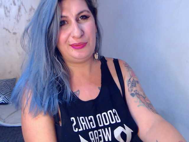 Zrzuty ekranu transmisji LilithGreen