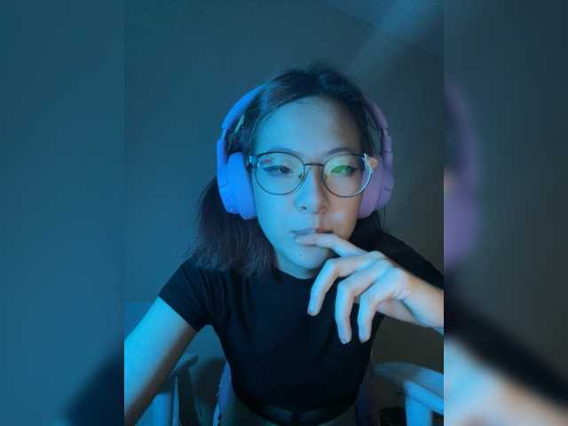 Zrzuty ekranu transmisji LilithSiren