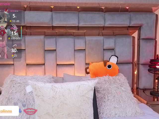 Zrzuty ekranu transmisji LilyCollinns