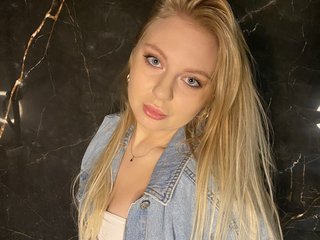 Erotyczny czat wideo LilyHotty