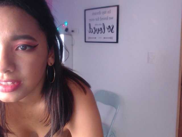 Zdjęcia Linaxvelez I want to fuck my pussy until I make cum for you #pussy #ass #tits #body #showpussy #latina #squirt 200 200 80 0 120 0