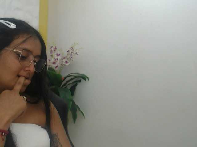 Zdjęcia lind- NO TOYS SHOW IN FREE♥,HOT LATINA♥ HUNGRY FOR YOUR LOVE♥ LET ME BE YOUR QUEEN♥ LUSH ALWAYS ON ♥ #latina #new #lovense #teen #18 #pussy