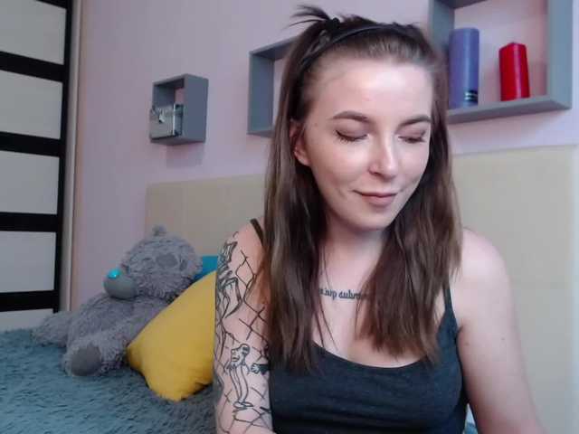 Zdjęcia LindaXSun Hey guys!:) Goal- #Dance #hot #pvt #c2c #fetish #feet #roleplay Tip to add at friendlist and for requests!