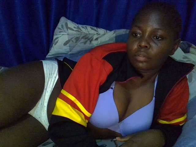 Zrzuty ekranu transmisji Lisanasmith22