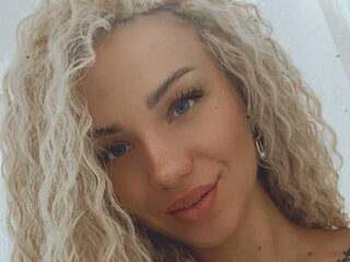 Erotyczny czat wideo Lisandra95