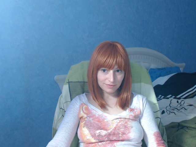 Zdjęcia LisaSweet23 hi boys welcome to my room to chat and for hot body to see naked in private))