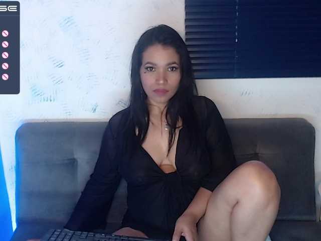 Zdjęcia LissaHilman I feel naughty!!!♥ -Goal: Ride my Dildos #bigboobs #latina #anal #deepthroat