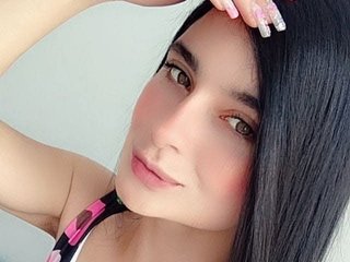 Erotyczny czat wideo littleemma-777