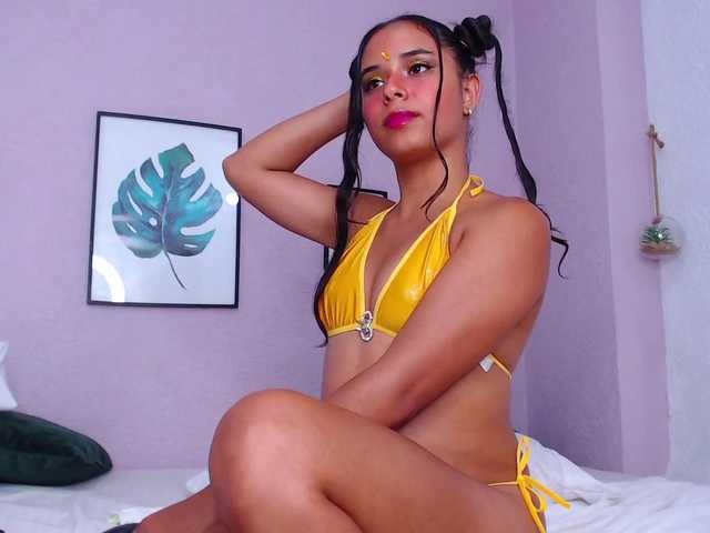 Zdjęcia Littlemily Spread my pussy in doggy without panty! 0/ 99 #teen #latina #littletits #Lovense