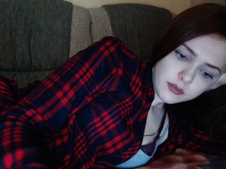 Zdjęcia Fiery_Phoenix hello, I am Kate) put love) all shows - group and full private) changing clothes - 55 tokens) dances - 77 tokens) slaps - 11 tokens. I collect for gifts for the New Year)